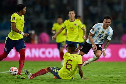 Clasificación Qatar 2022: El delantero argentino Lautaro Martínez celebra su gol ante Colombia