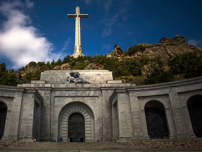 Explanada del Valle de Cuelgamuros, en San Lorenzo de El Escorial.