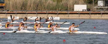 El K4-500 español (de D a I: Craviotto, Arévalo, Cooper, Germade) en las eliminatorias del jueves.