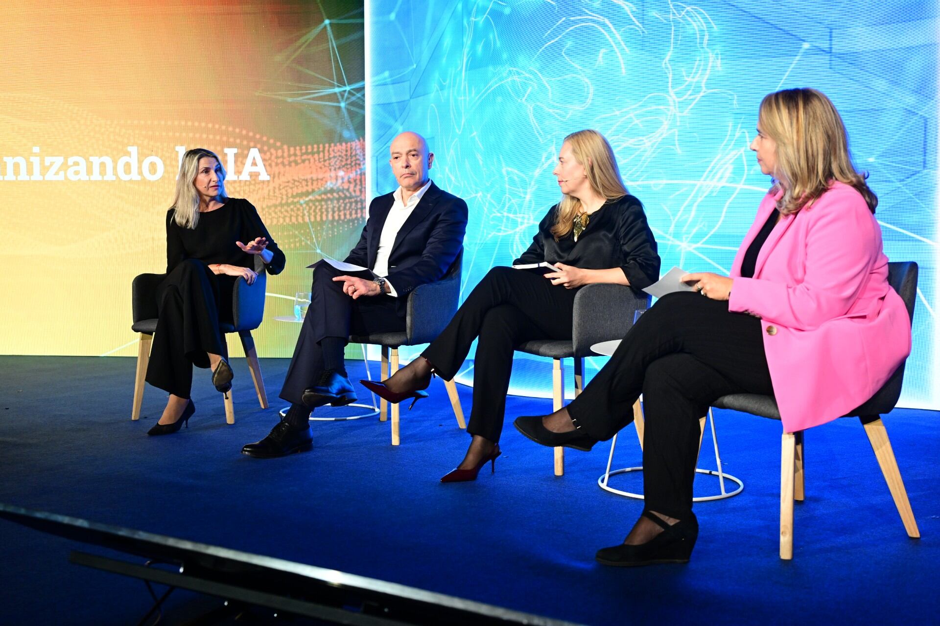 Virginia Beltramini, 'general counsel' and secretary of the board en Moeve; Francesc Muñoz. CIO en Cuatrecasas; Noemí Brito, MA Co-Head of Data, digital and technology law en KPMG Law y Cristina Retana, directora de contenidos e innovación en Aranzadi LA LEY.
