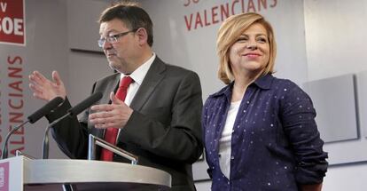 Ximo Puig y Elena Valenciano, ayer, en la sede del PSPV-PSOE.