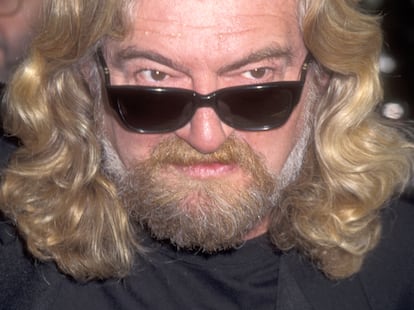 El guionista Joe Eszterhas en Beverly Hills en 1995.
