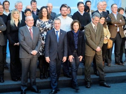 Miembros del Consejo del Euskera, presidido por Iñigo Urkullu, en la reunión celebrada en Vitoria este lunes. 