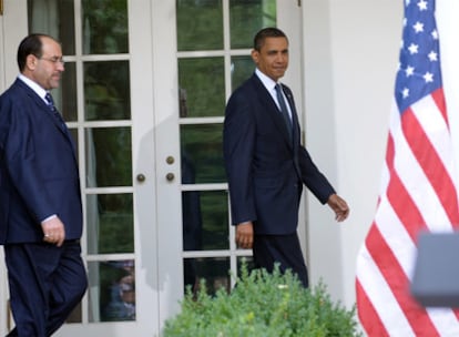 El presidente iraquí, Nuri al Maliki, con el presidente de EE UU, Barack Obama, a su llegada a la Casa Blanca.