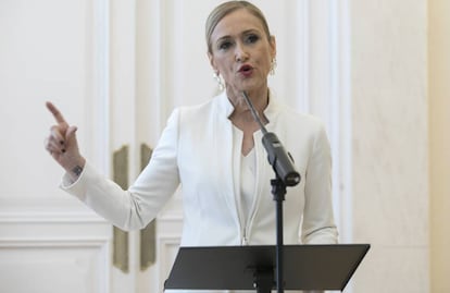 La presidenta de la Comunidad de Madrid Cristina Cifuentes comparece en la sede de Sol para comunicar a los medios su dimision.