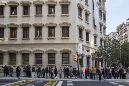 Los centros de votación abrieron a las 9 de la mañana.