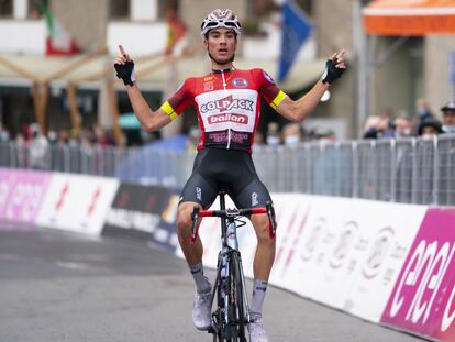Juan Ayuso, ganando una etapa del Giro sub23.