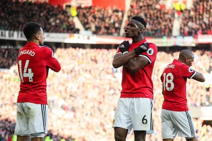 Jesse Lingard del Manchester United celebra con Paul Pogba el gol de la victoria contra el Chelsea el pasado 25 de febrero.