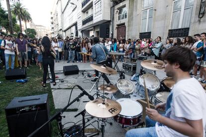 Bandas locales en los 'Concertos a pe de rua' de las pasadas fiestas de Santiago de Compostela.