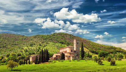 La abadía románica de Sant’Antimo.