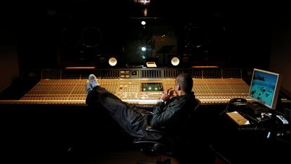 El músico estadounidense Jay-Z, en un estudio de grabación en Nueva York en septiembre de 2007.