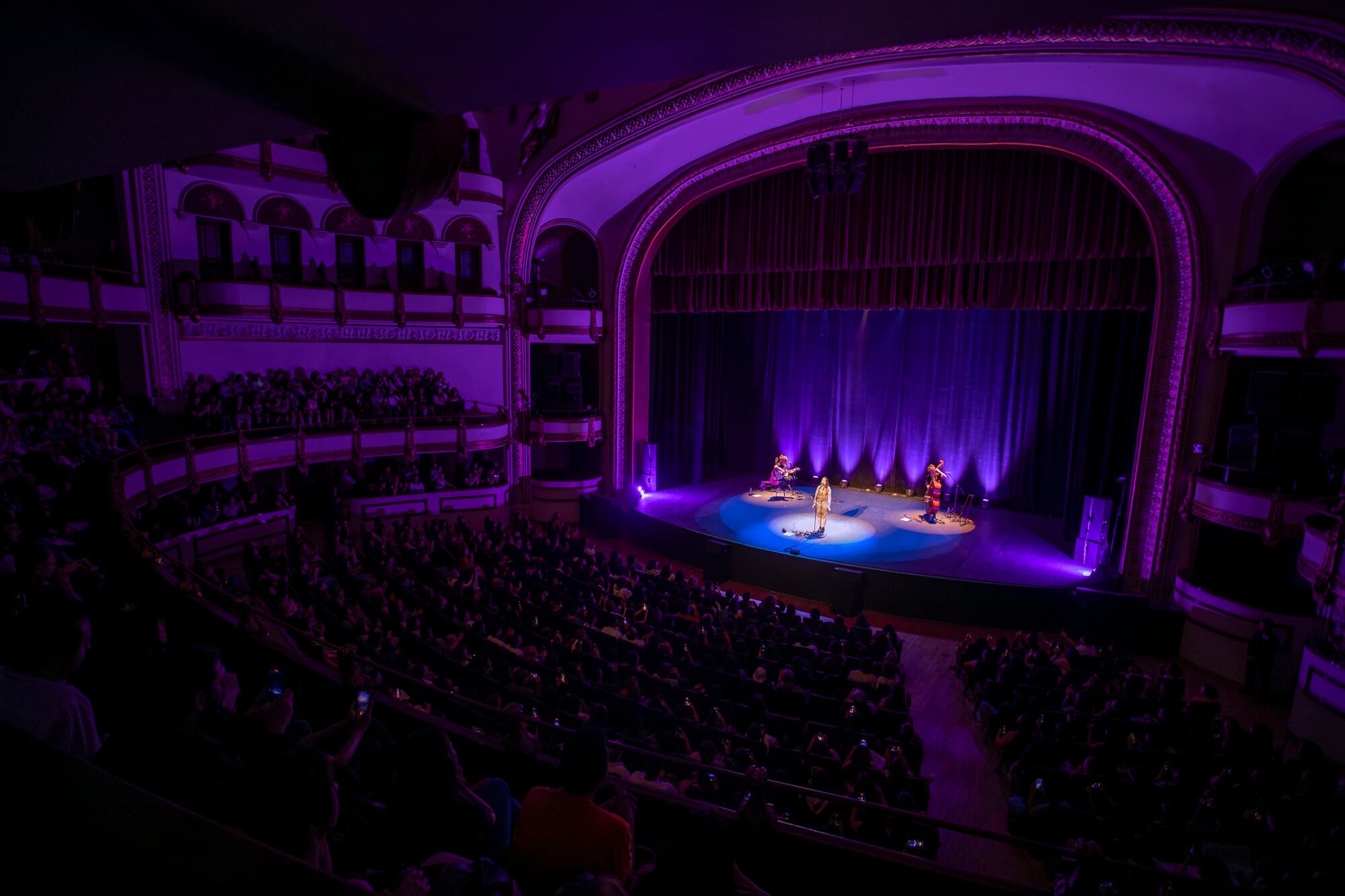 Mitski en concierto en el Teatro de la Ciudad Esperanza Iris en la Ciudad de México, 11 de Septiembre de 2023