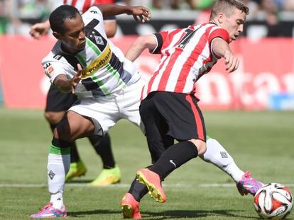 Iker Muniain en un lance del partido en Alemania