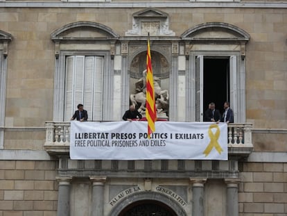 Pancarta en favor de la libertad de los presos colgada el pasado 30 de septiembre.