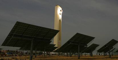 Una de las plantas solares de Abengoa en Sevilla