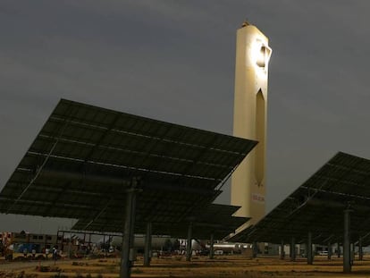 Una de las plantas solares de Abengoa en Sevilla