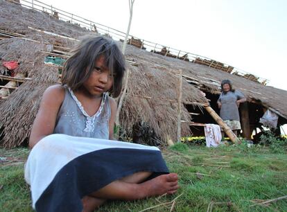 Moradores da aldeia Guyraroka, no Mato Grosso do Sul, onde Ambrósio Vilhalva foi morto.