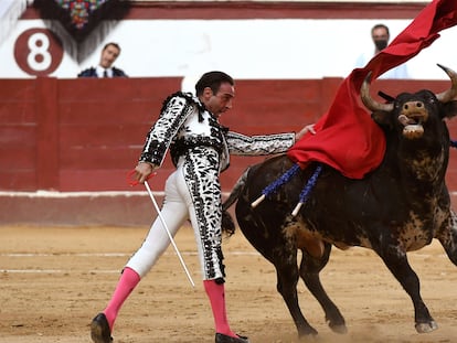 Enrique Ponce, en su última corrida antes de anunciar su retirada, el domingo pasado en León.