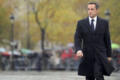 El presidente francés, Nicolas Sarkozy, ayer en los Campos Elíseos.