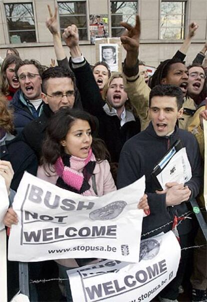 Protesta contra la visita de Bush en Bruselas.