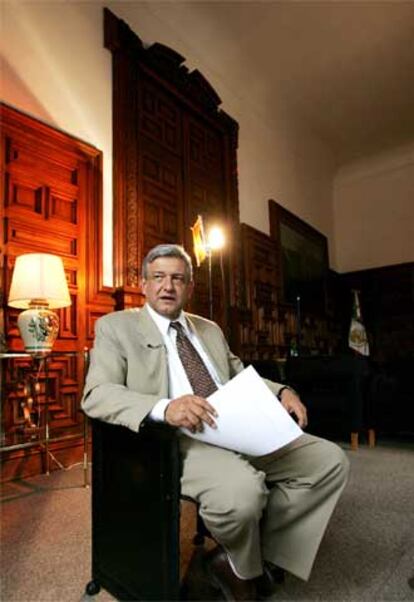 Andrés Manuel López Obrador durante una entrevista, en una foto de archivo.