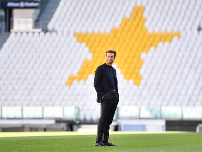 Claudio Marchisio en el césped del Juventus Stadium en otoño de 2019.