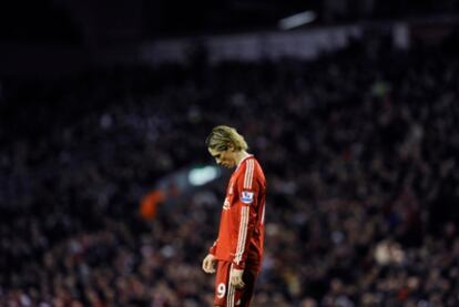 El delantero del Liverpool, Fernando Torres, durante un partido de la ''Premier League' 2009-2010.