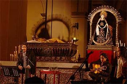 Un momento de este concierto sinfónico para voz flamenca escrito por Javier López Limón en la Catedral Primada.