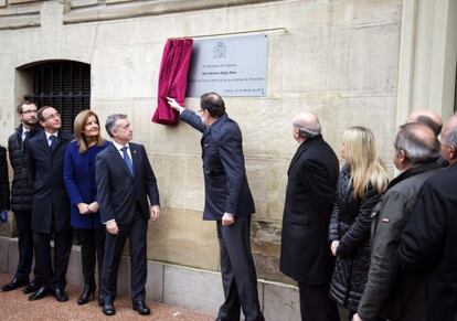 Mariano Rajoy, junto al lehenndakari, Iñigo Urkullu, durante la inauguración del Centro Memorial de las Víctimas del Terrorismo.