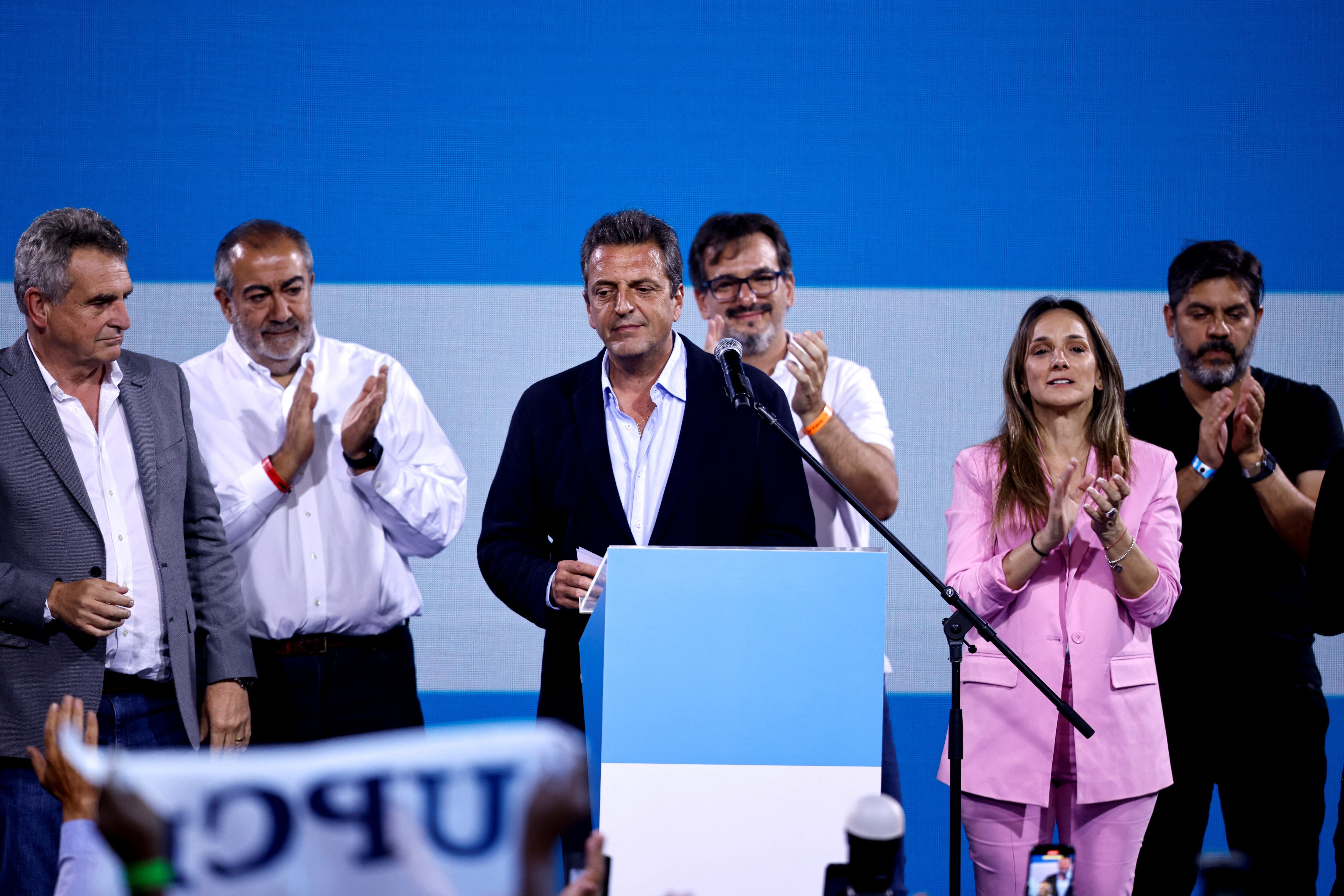 Sergio Massa, durante el discurso en el que ha reconocido su derrota en las urnas, en Buenos Aires.