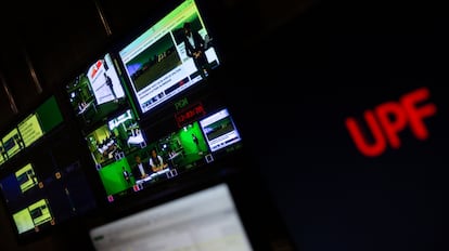 Monitores del 'Diari de Barcelona', el periódico digital elaborado por estudiantes de la Universidad Pompeu Fabra de Barcelona.