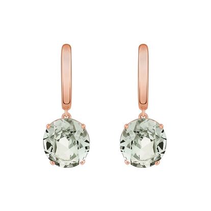 Las joyas Essentials de Aristocrazy se inspiran en la belleza de lo cotidiano y lo atemporal. Estos pendientes de cuarzo verde están realizados en plata de ley recubierta de oro rosa de 18 kilates.  Precio: 199 euros.