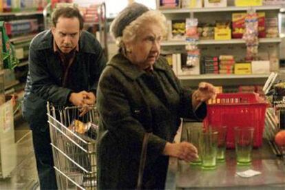 Paul Giamatti y Sylvia Kauders, en <i>American splendor.<i>