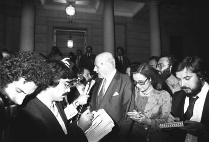 Josep Tarradellas després d'entrevistar-se amb Suárez el 1977.