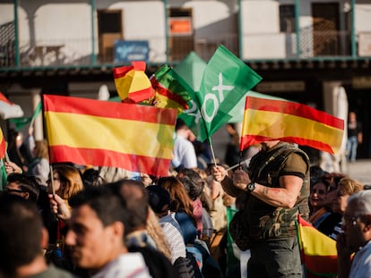 Asistentes a un acto de Vox en el municipio madrileño de Chinchón el pasado jueves.