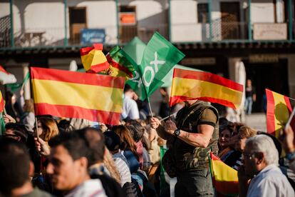 Asistentes a un acto de Vox en el municipio madrileño de Chinchón el pasado jueves.