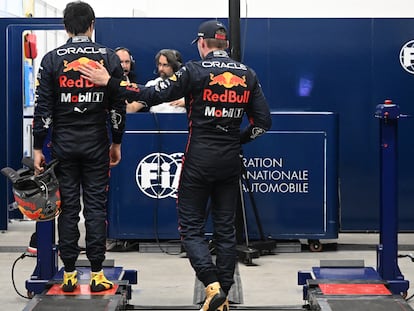 Max Verstappen y Checo Pérez en el circuito de Interlagos, Brasil.