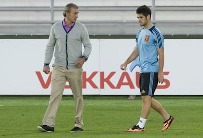 Isco se retira de un entrenamiento de la selección