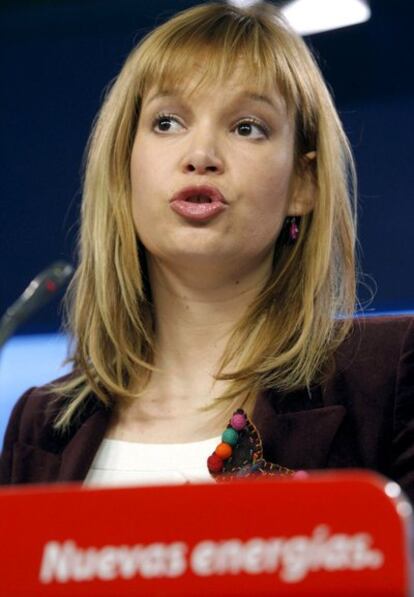 Leire Pajín, durante la rueda de prensa celebrada tras la reunión de la Ejecutiva socialista.