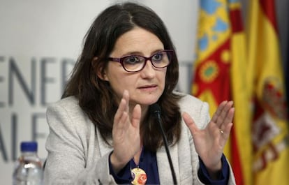 La vicepresidenta y portavoz del Gobierno valenciano, M&ograve;nica Oltra, tras el pleno de los viernes. 