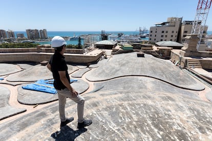 Trabajos de construcción de una cubierta para la catedral de Málaga. Foto: Garcia-Santos