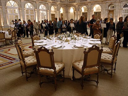 Una de las mesas montadas para el banquete nupcial en el Palacio Real.