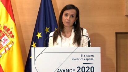 La presidenta de Red Eléctrica, Beatriz Corredor, presenta el 'Avance del Informe del Sistema Eléctrico Español de 2020', este viernes, en el ministerio para la Transición Ecológica y el Reto Demográfico.