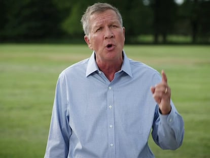 El republicano John Kasich, durante su intervención en la Convención Demócrata.