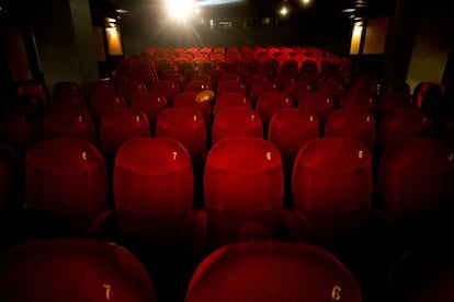 Sala vacía de un cine madrileño.