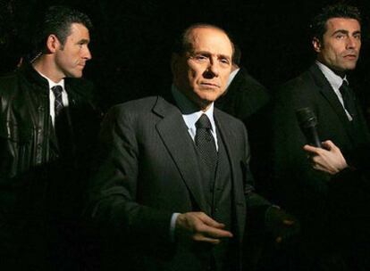 Se estrena en Italia 'Shooting Silvio', una polémica película en la que el protagonista planifica el secuestro y asesinato del ex primer ministro italiano Silvio Berlusconi.
