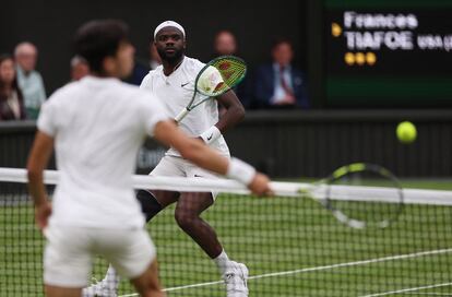 Un instante del partido entre Alcaraz y Tiafoe.