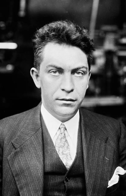 Retrato del escritor sevillano Manuel Chaves Nogales (1897-1944).