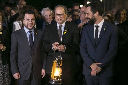 Quim Torra, amb el vicepresident Pere Aragonès, i Roger Torrent, president del Parlament, el 2018.