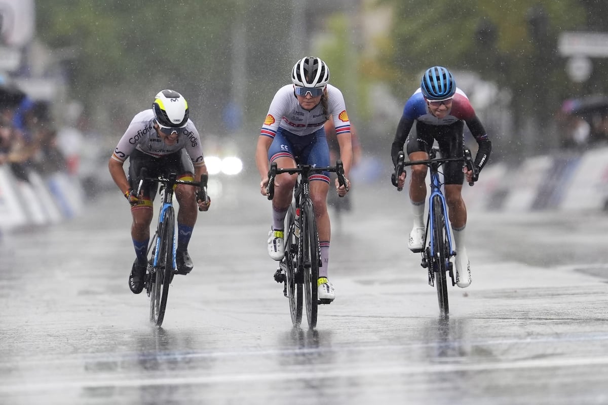 Paula Ostiz Taco wins silver medal at the Junior Cycling World Championships